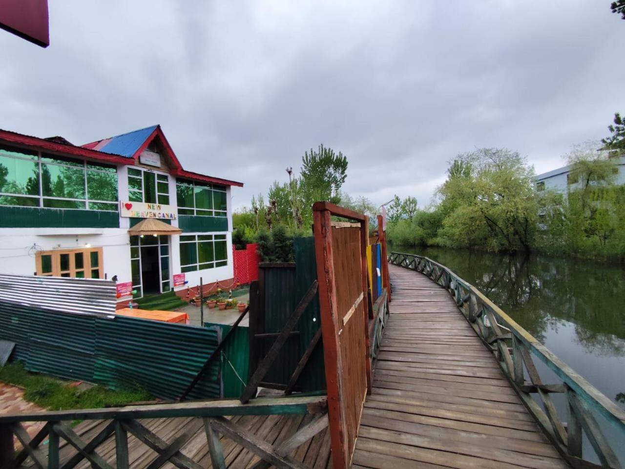 Hotel New Heaven Canal Srīnagar Exteriör bild